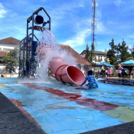 Puncak Village Hotel & Kampung Main Anak Gadok Zewnętrze zdjęcie